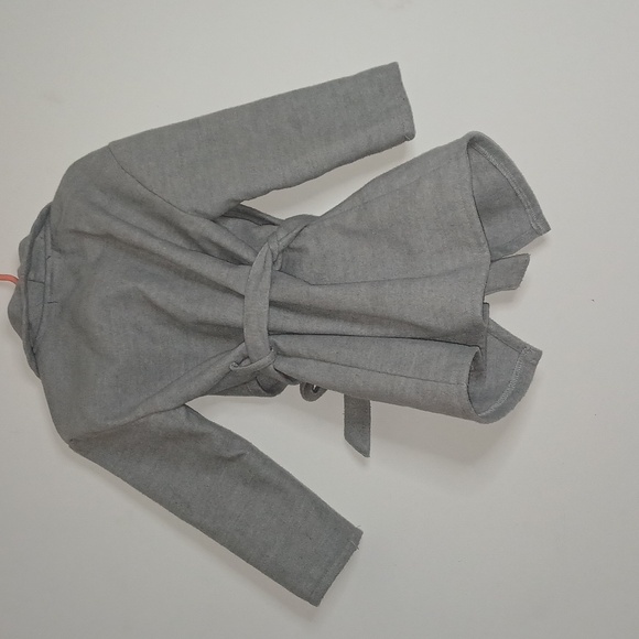 NOVAKids wrap 100% polyester sweater with belt size 4 - Picture 2 of 5